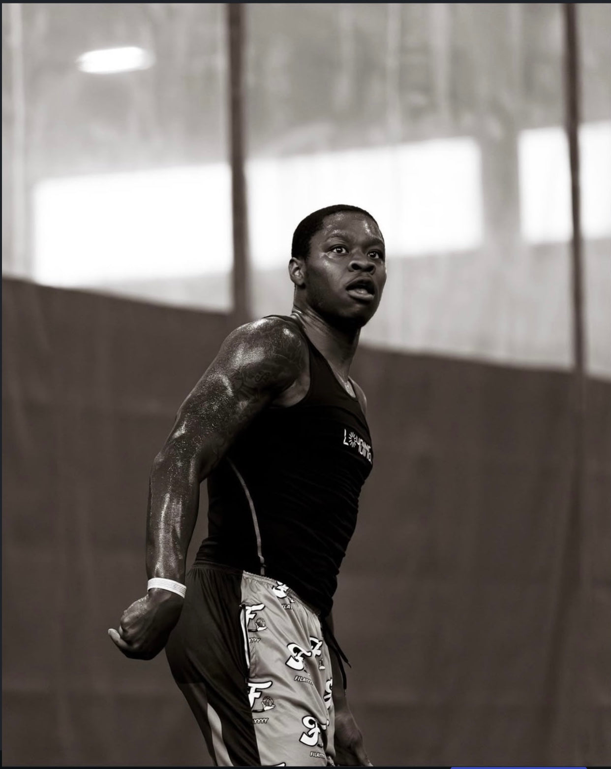 (PRE - ORDER) BLACK 4L EDITION  TANK