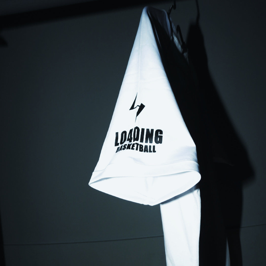 WHITE LO4DING BASKETBALL COMPRESSONS SHIRT